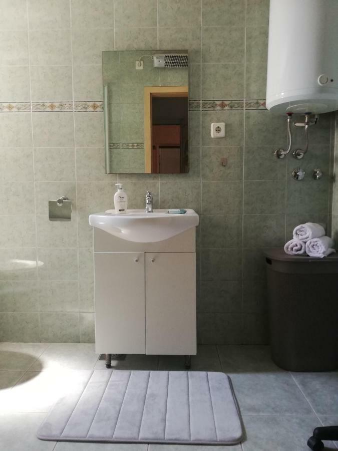 Apartment Petra Dugi Rat Kültér fotó